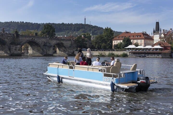 Private Boat Cruise With Unlimited Beer