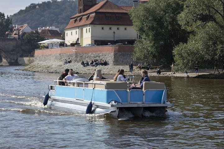 Private Boat Cruise With Unlimited Beer