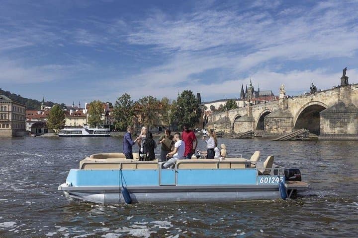 Private Boat Cruise With Unlimited Beer