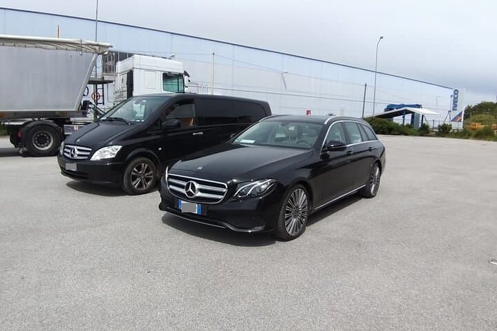 Karlovy Vary to Prague Airport (PRG) - Departure Private Transfer