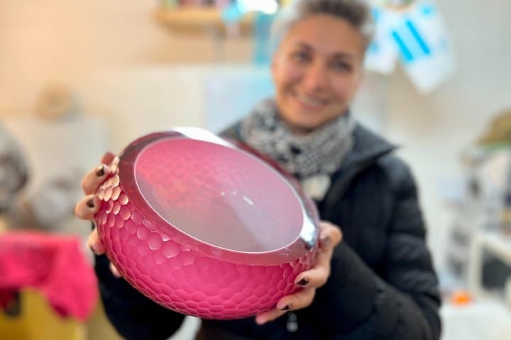Crimson, opaline glass—an exquisitely faceted bowl. Each cut along the bowl is guided by Filip Lukavec’s precise hand, every incision placed with masterful exactitude.