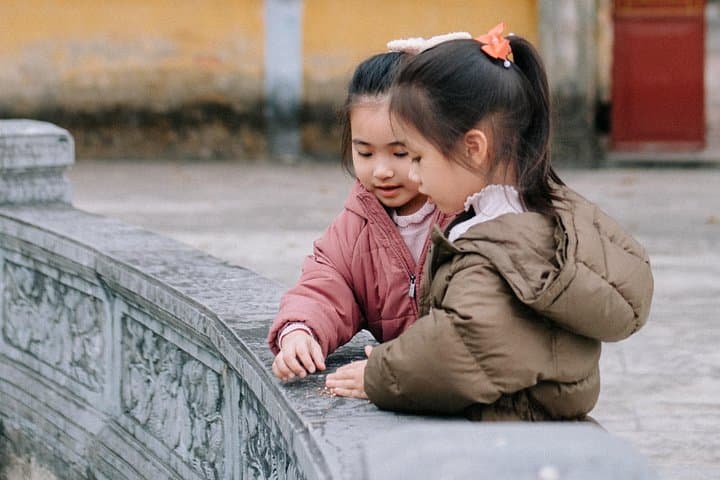 traveling with kids? just tell us! as we have a kid-friendly tour