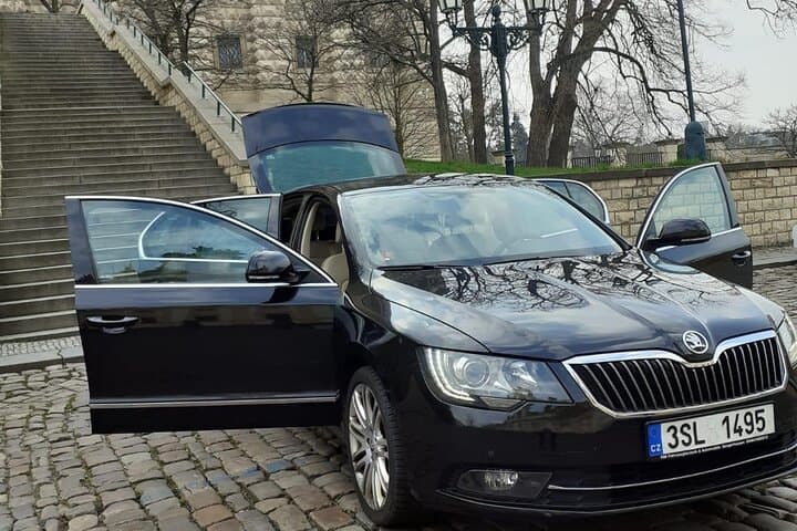 Transfer from Prague Hotel to Airport Prague