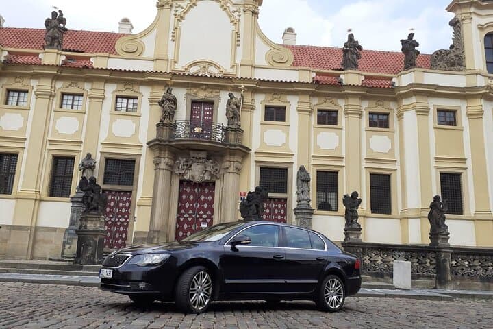Transfer from Prague Hotel to Airport Prague