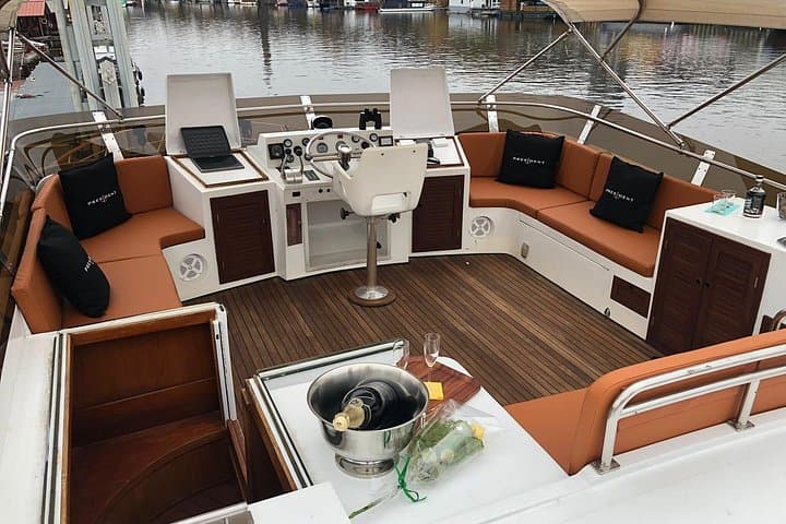 Flybridge