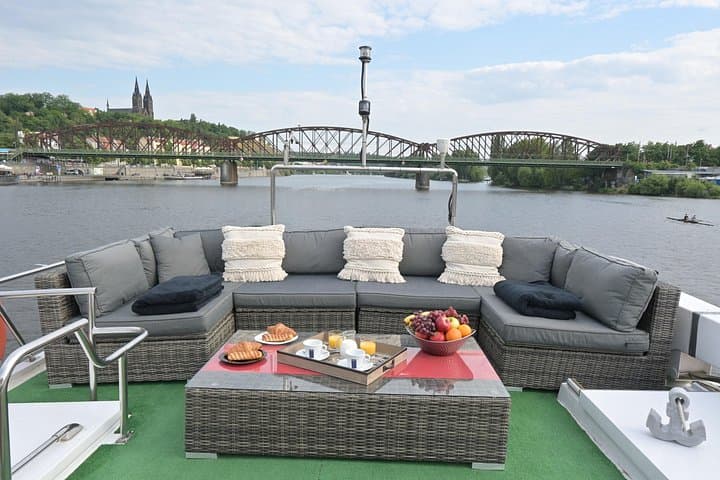 Flybridge