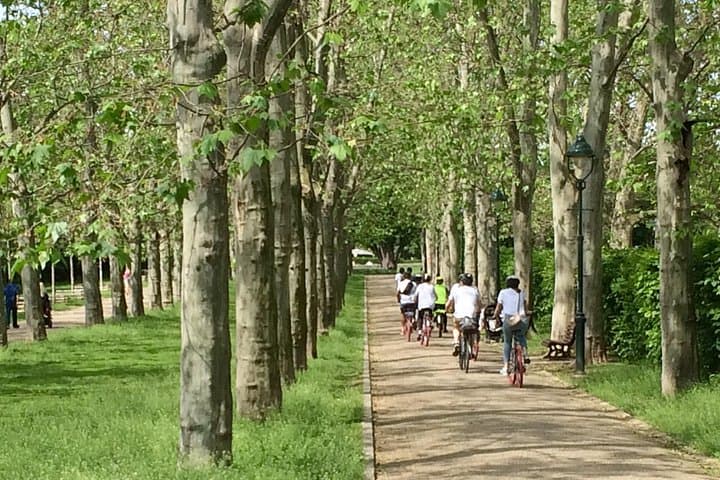 Exceptional Private Prague bike tour