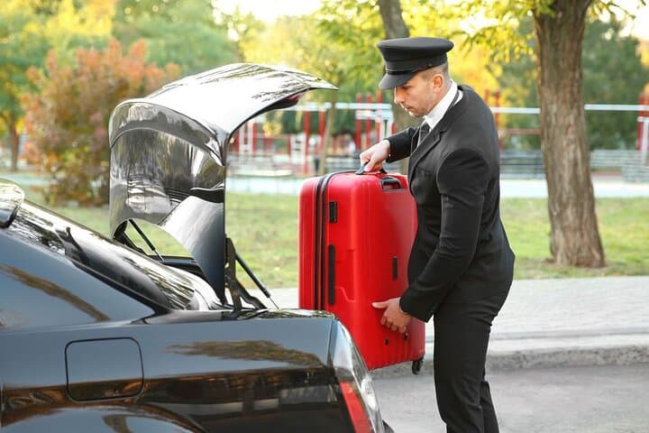 Private One-way Transfer Prague to Vaclav Havel Airport Prague
