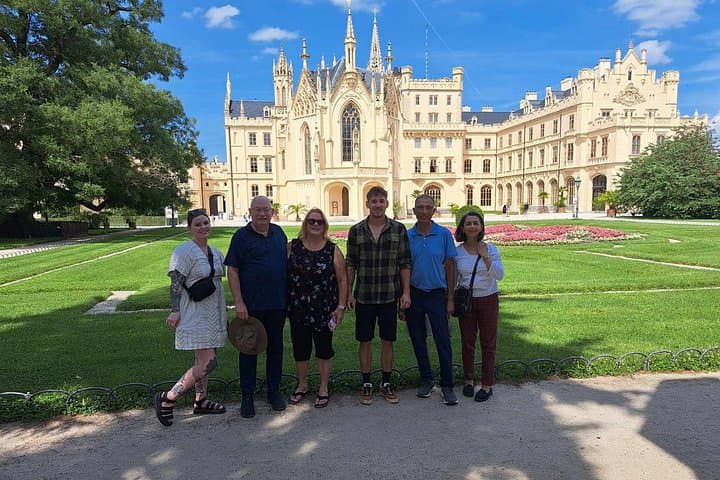 Group photo during the tour, Palace in Lednice