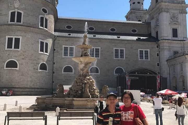 Salzburg Day Tour from Prague with Private Transfers and Guide