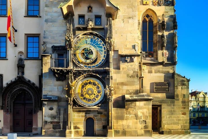 Tour of Prague Astronomical Clock and Jewish Quarter