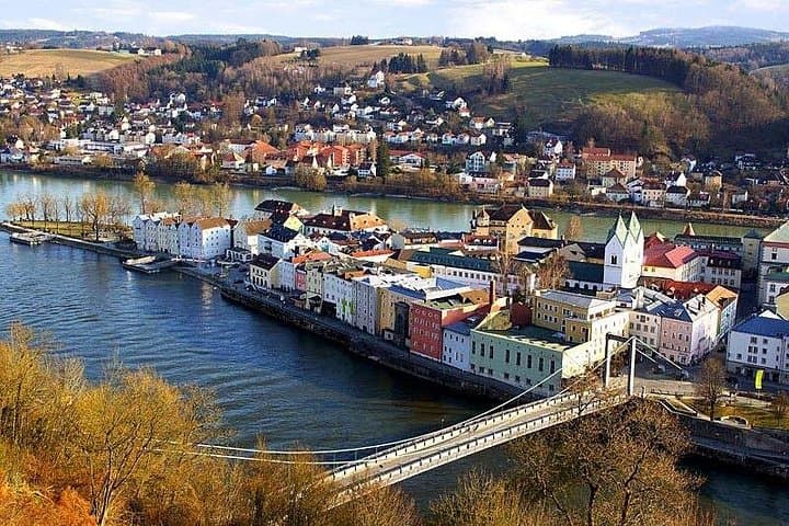 Private transfer from Prague to Passau
