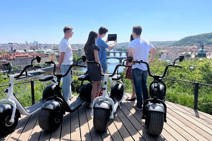 Prague E-Scooter Tour: Fat Tire or Regular Scooter