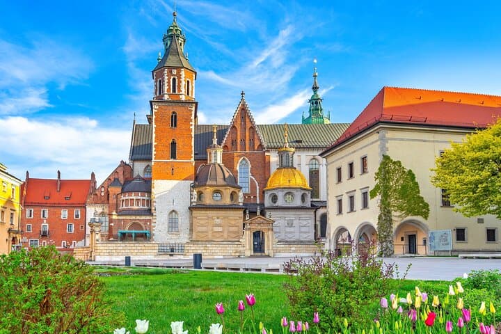 Private Transfer from Prague to Krakow: Door-to-door, English-speaking driver