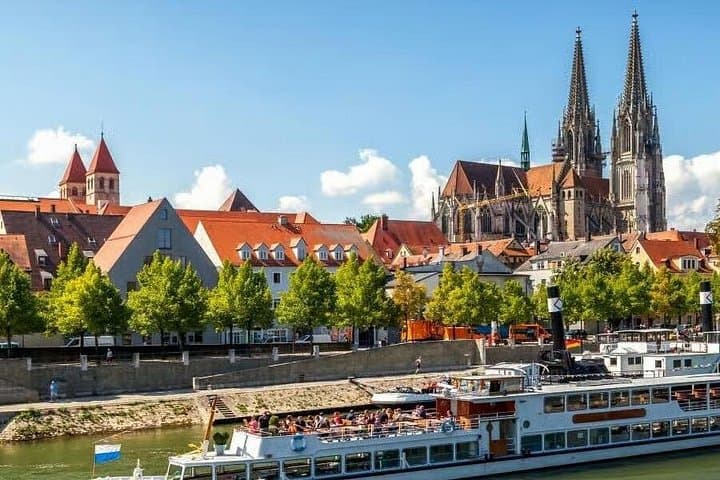 Private Transfer to Regensburg from Prague