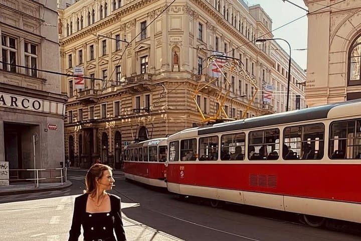 Prague Old Town Highlights Walking Tour with Licensed Guide 2hour