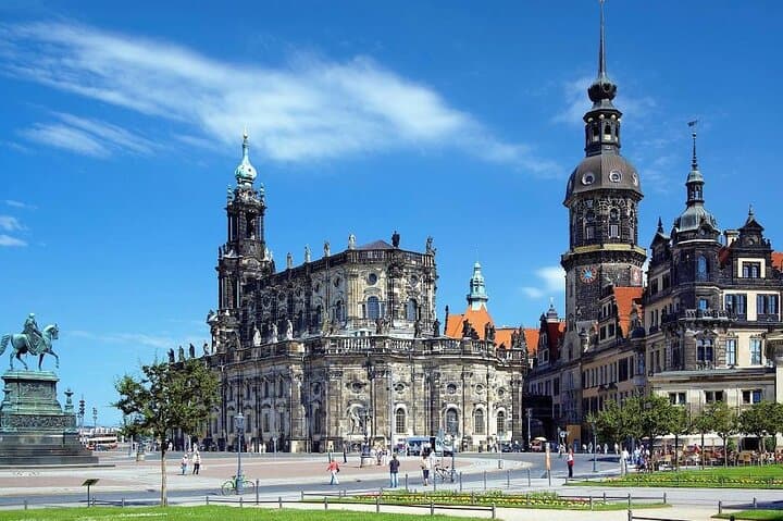 Private transfer from Prague to Dresden