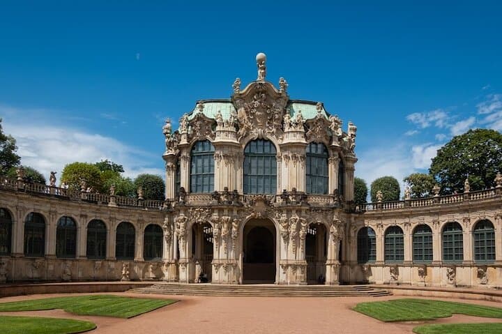 Private transfer from Prague to Dresden