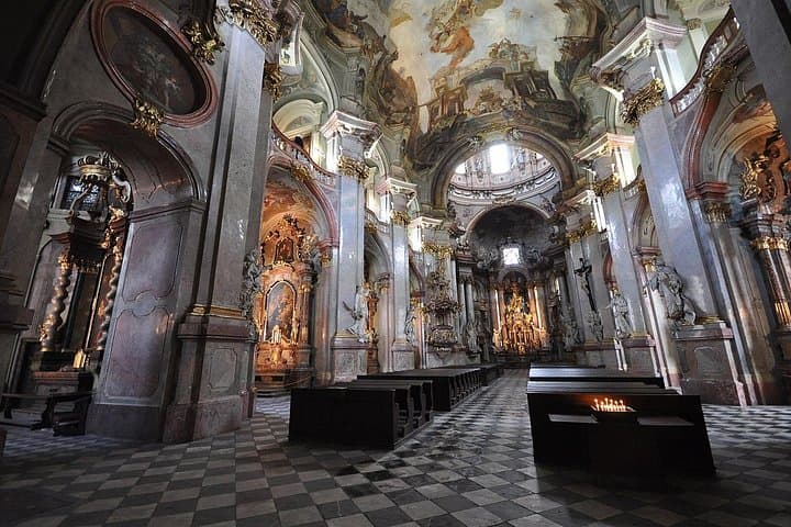 Self Guided Walking Tour of Prague with Audio Guide
