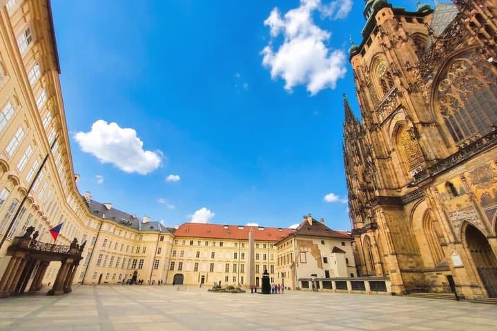 Get&Go: Prague Castle Ticket & E-Guide + Discount vouchers