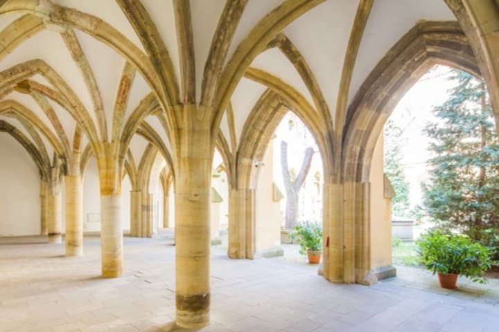 Medieval Prague 3 Hour Tour incl. Friary & St James Basilica