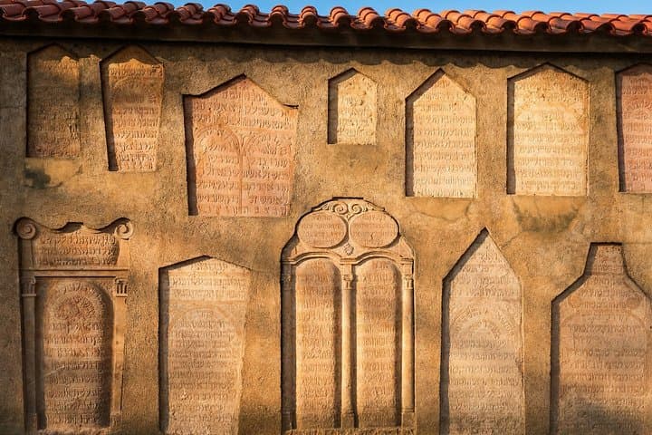 Prague Jewish Town Admission Ticket & Optional Audio Guide
