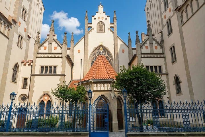 Prague Jewish Town Admission Ticket & Optional Audio Guide