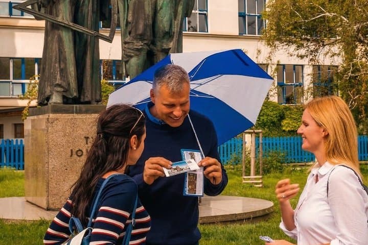 Prague: 1-Hour Castle Tour With Fast-GET Admission Ticket