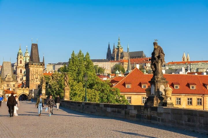 Prague Walking Tour with River Boat Cruise and Lunch - 6 hours
