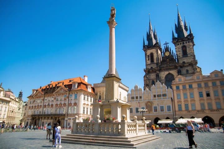 Prague Astronomical Clock and Old Town Square audio guide