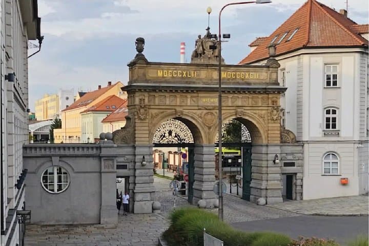 Pilsen Walking Tour: Explore Sights & Hidden Gems