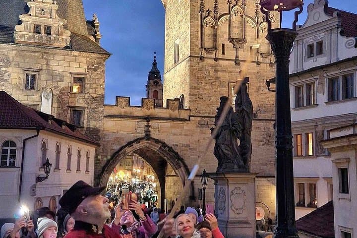 Prague Essentials & Lunch Cruise with a Cultured Guide