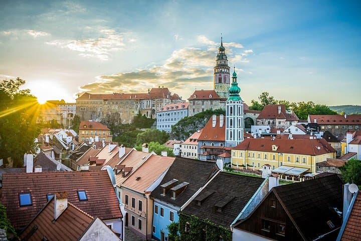 Prague to Vilshofen Private Transfer 2 Hours of Sightseeing