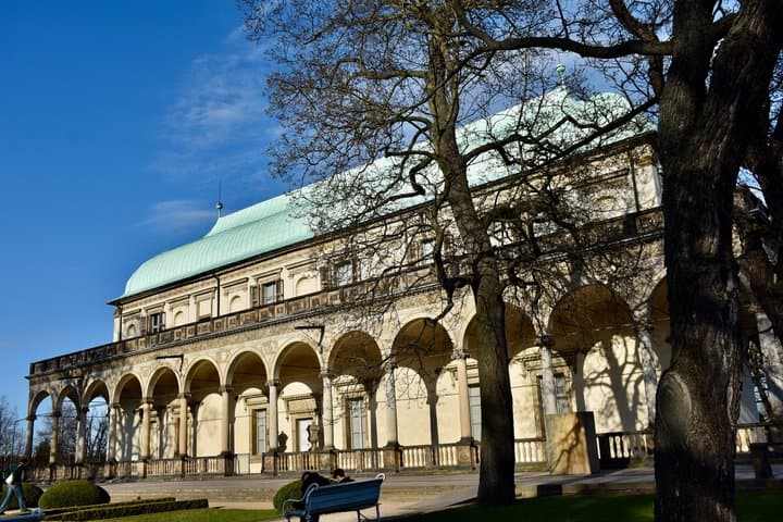 Prague Castle: Exterior Walking Tour: Its Story Is on the Outside