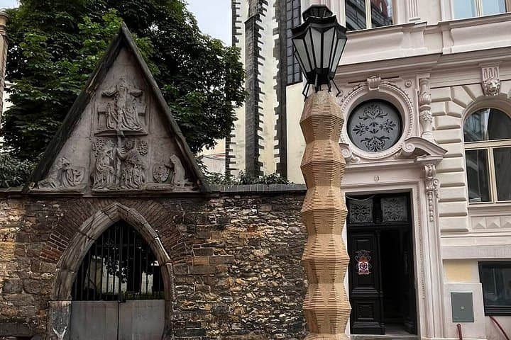 Prague Quirky Art Tour AudioGuide