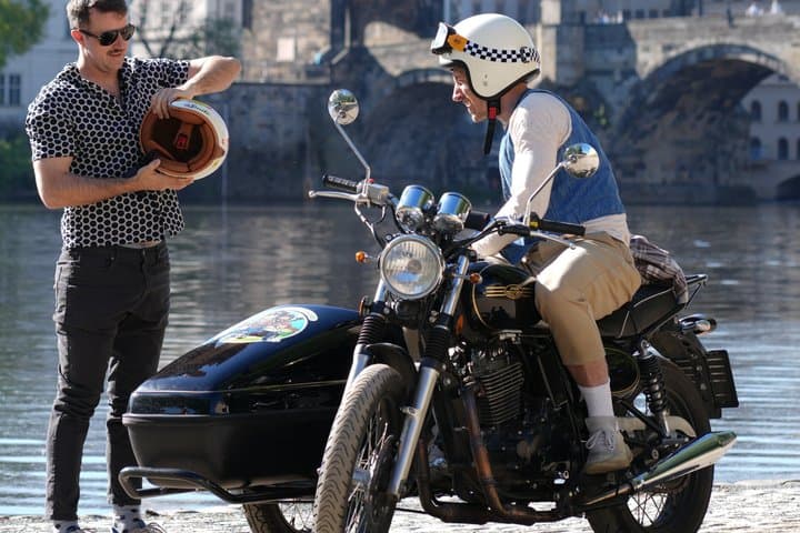 Prague: Motorcycle with Sidecar 2.5hours Guided Highlights Tour