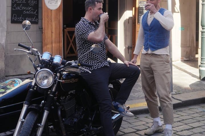 Prague: Motorcycle with Sidecar 2.5hours Guided Highlights Tour